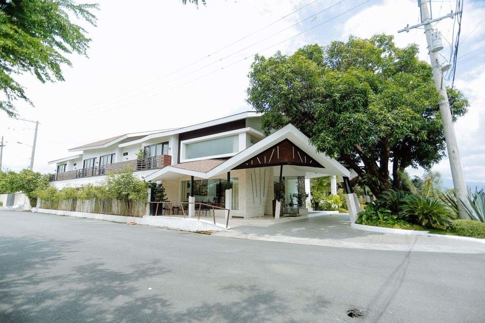 Segara Suites Olongapo Exterior foto